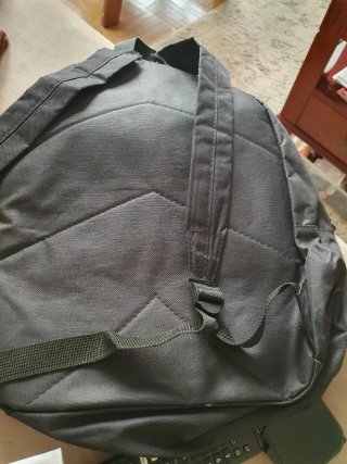 Mochila mediana negra