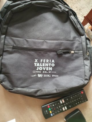 Mochila mediana negra