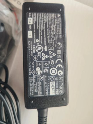 Cargador portátil 19V