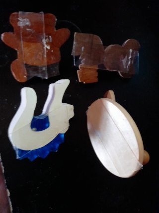 Colgadores de madera decorativos