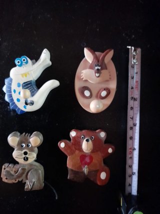 Colgadores de madera decorativos