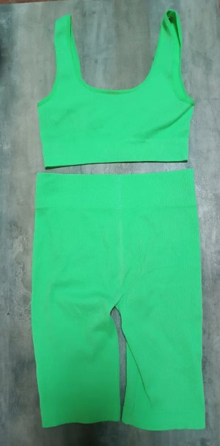 Conjuntos deportivos mujer top y pantalón corto