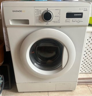 Lavadora Daewoo 8kg leer abajo!!