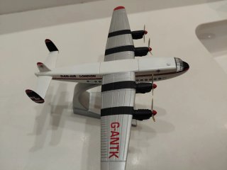 Maqueta Avión AVRO 685 YORK de Dan-Air London
