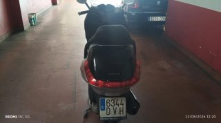 Piaggio X8 125 Scooter