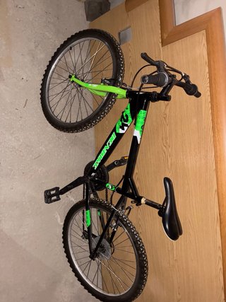Bicicleta Denbike 24 Negra y Verde