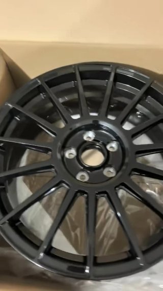 Llantas OZ Racing Superturismo LM 19