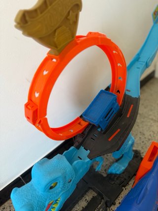 Pista Hotwheels Dinosaurio Tiburón