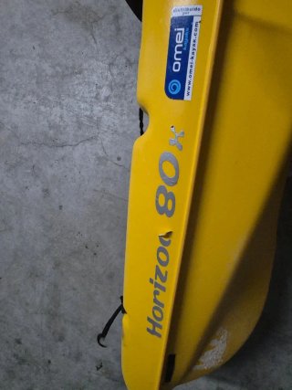 Kayak Omei Horizon 80 autovaciable para jóvenes.