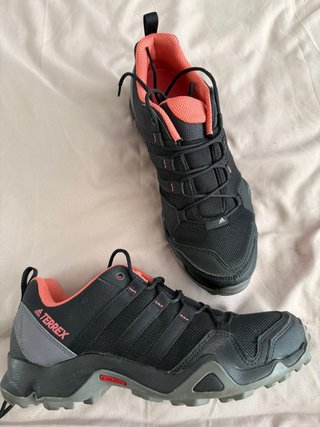 Zapatillas Adidas Terrex 40,2/3. Negro/Rosa
