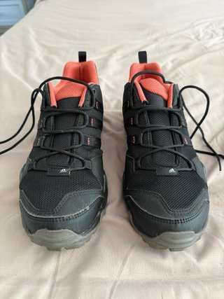 Zapatillas Adidas Terrex 40,2/3. Negro/Rosa