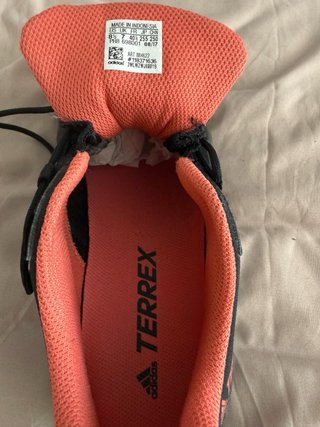 Zapatillas Adidas Terrex 40,2/3. Negro/Rosa