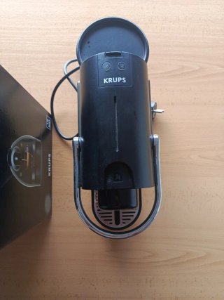 Cafetera Krups Nespresso Essenza