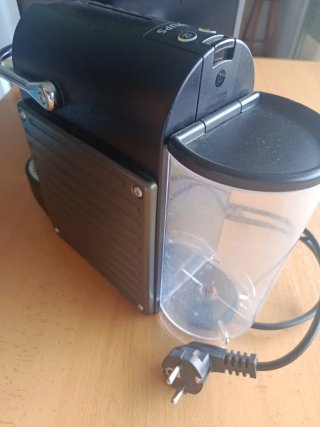 Cafetera Krups Nespresso Essenza