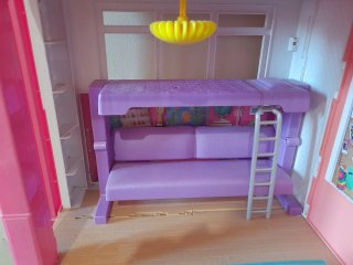 Casa Grande Barbie con Accesorios