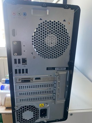 PC HP con Monitor 19 Plata/Negro