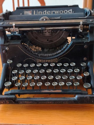 Máquina de escribir Underwood No. 5