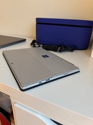 Surface 7 Pro