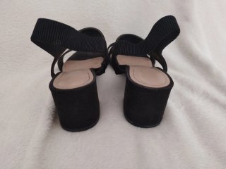 Sandalias negras tacón bloque