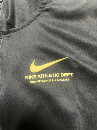 Chaqueta Nike Vintage Negra y Dorada