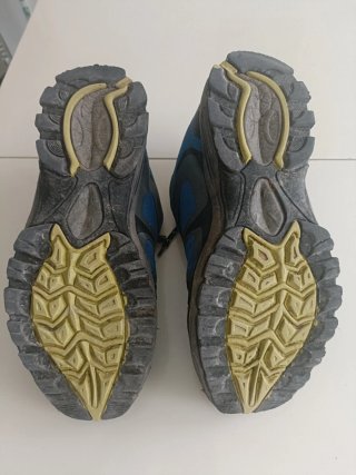 Zapatillas trekking +8000 azul y gris