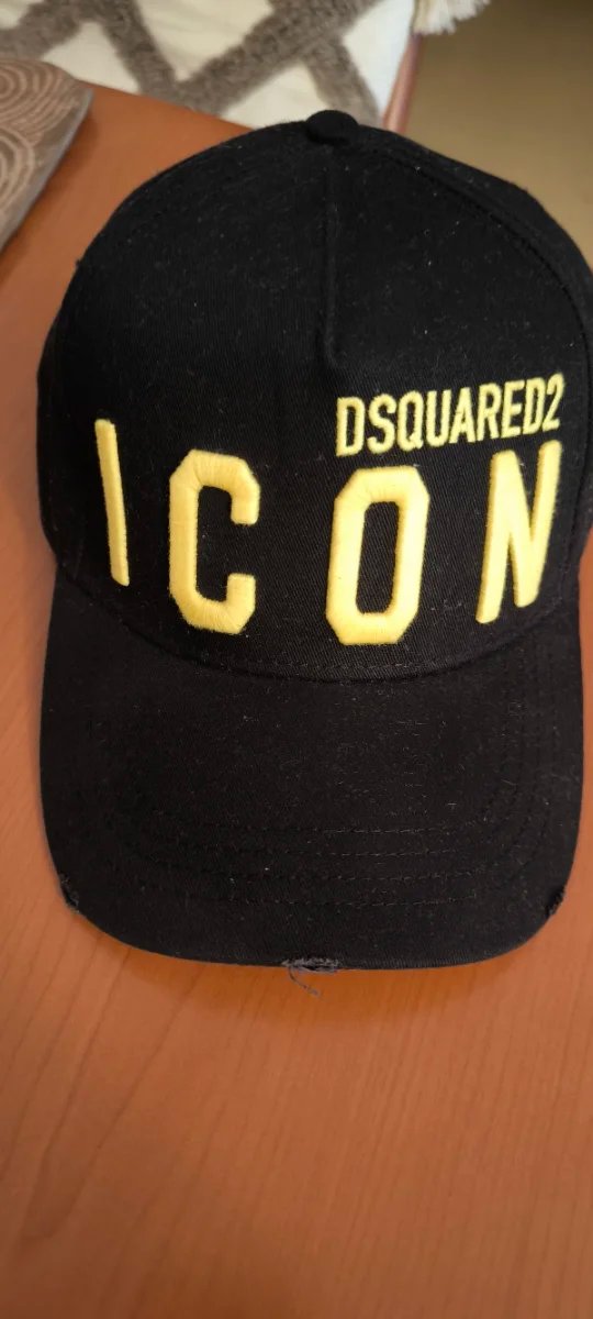 Gorra DSQUARED2 ICON Negra y Amarilla main image 0