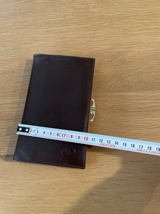 Cartera antigua marrón ( Dior) piel