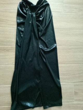 Falda larga negra con nudo
