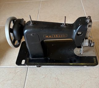 Máquina de coser Wertheim vintage