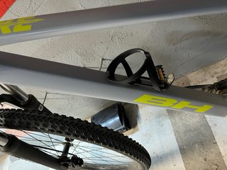 Bicicleta BH Gris