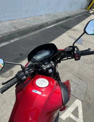 Honda CBF 125 Naked Roja