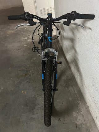 Bicicleta Montaña 24” CONOR Negra y Azul