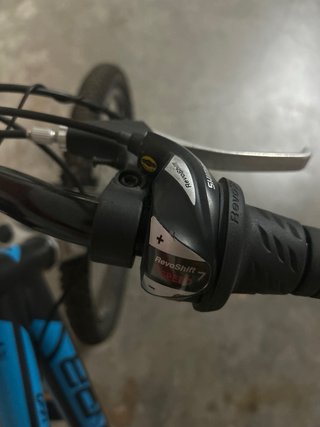 Bicicleta Montaña 24” CONOR Negra y Azul