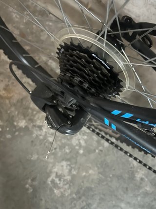 Bicicleta Montaña 24” CONOR Negra y Azul