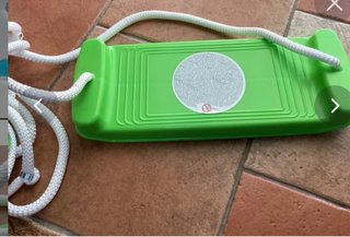 Columpio infantil verde para exterior