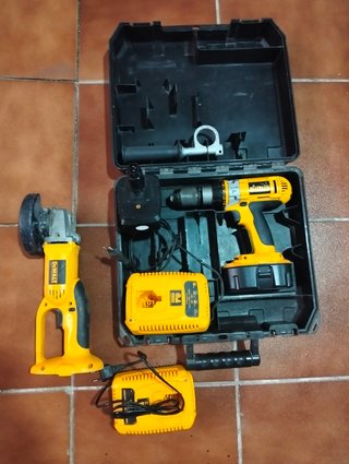 Taladro y radial de batería Dewalt