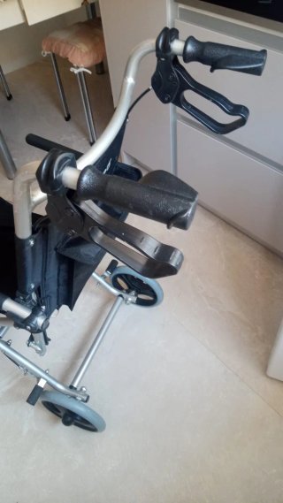 Silla de ruedas para interior