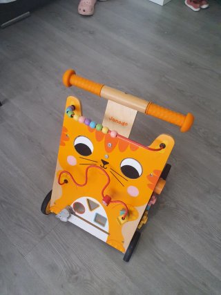 Carrito correpasillos Janod gato