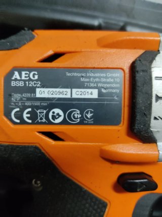 Taladro Percutor AEG con Cargador y Batería
