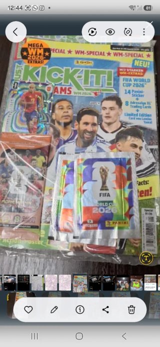 Mundial 2026 revista con cromos mas carta especial