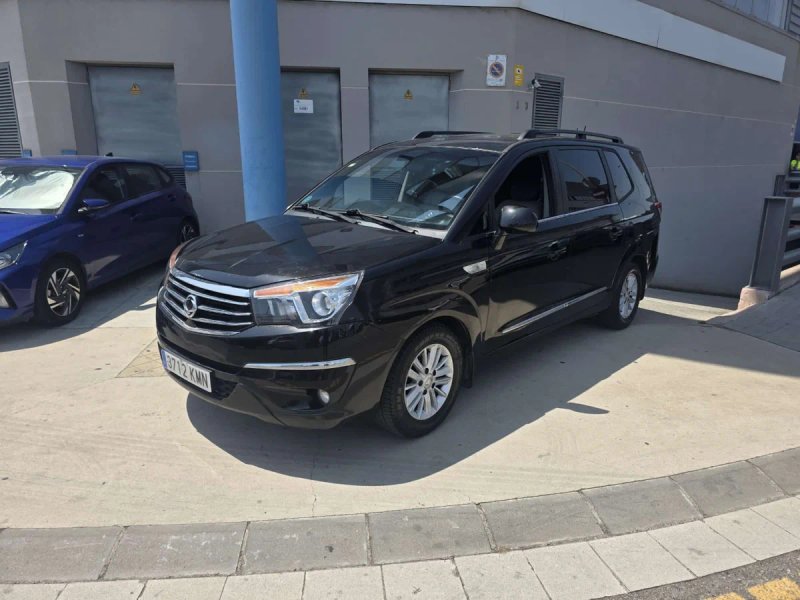 SsangYong Rodius 2018 - foto 1