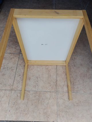 Mesa infantil madera Ikea