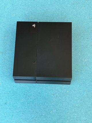 PlayStation 4  500GB (Controles+ Juegos Incluídos)
