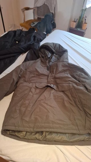Chaqueta Pull&Bear verde militar Talla XL