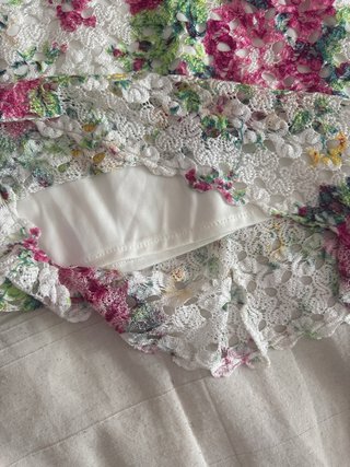Vestido encaje floral blanco