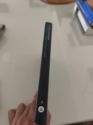 Nueve liras de hiedra y un secreto antología po...