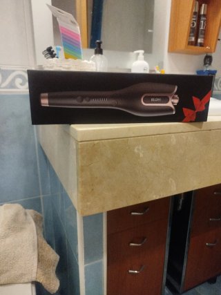 Rizador de pelo BUJIYI sin usar