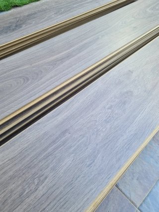Suelo laminado roble