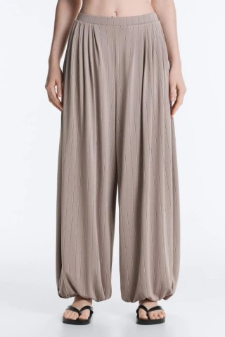 Pantalón Oysho Bombacho Rayas Beige SIN ESTRENAR