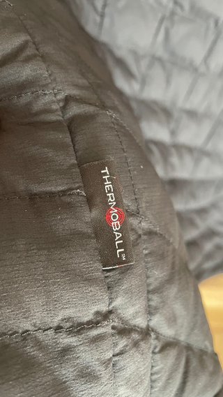 Cazadora The North Face Thermoball Negra Talla L